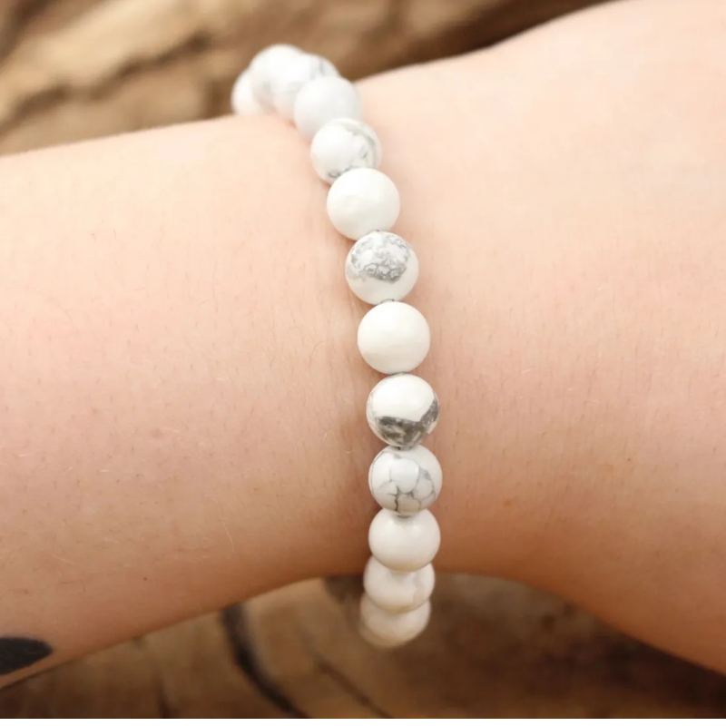 Howliet  powerbead armband wit